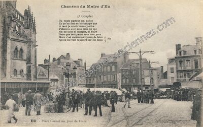 Carte postale ancienne Place Carnot un jour de Foire — Eu (Seine-Maritime)