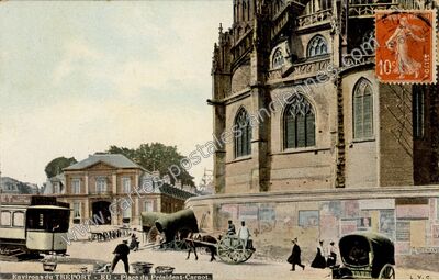 Carte postale ancienne Place du Président-Carnot — Eu (Seine-Maritime)