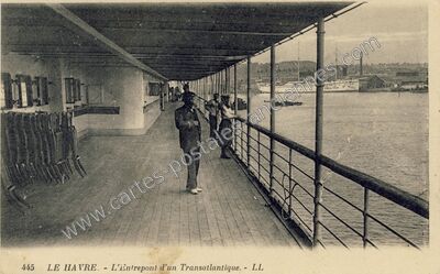 Carte postale ancienne L'Entrepont d'un Transatlantique — Le Havre (Seine-Maritime)