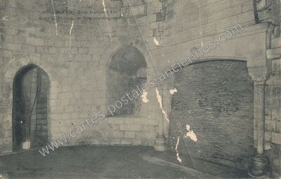 Carte postale ancienne Tour Jeanne d'Arc / Salle du Château de Philippe-Auguste — Rouen (Seine-Maritime)