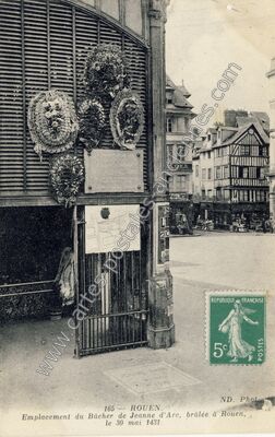 Carte postale ancienne Emplacement du Bûcher de Jeanne d'Arc, brûlée à Rouen, le 30 mai 1431 — Rouen (Seine-Maritime)