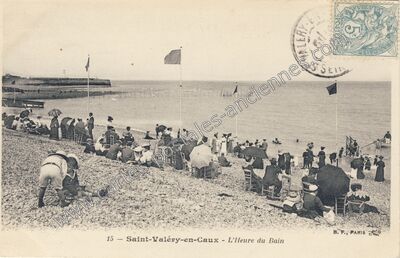 Carte postale ancienne L'Heure du Bain — Saint-Valery-en-Caux (Seine-Maritime)