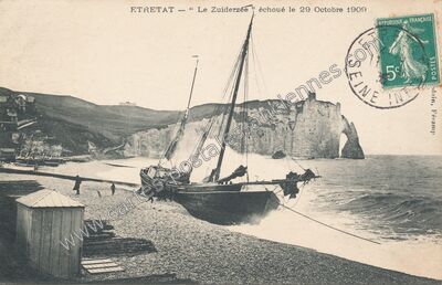 Carte postale ancienne Le Zuiderzée échoué — Étretat (Seine-Maritime)