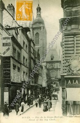 Carte postale ancienne Rue de la Grosse-Horloge. Street of the big Clock — Rouen (Seine-Maritime)