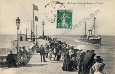 Carte postale ancienne La Jetée. - Entrée du Steamer « France — Dieppe (Seine-Maritime)