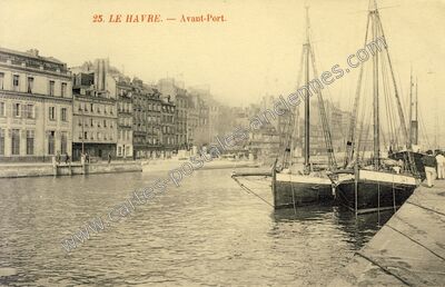 Carte postale ancienne Avant-Port — Le Havre (Seine-Maritime)