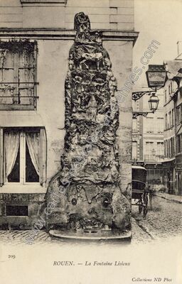 Carte postale ancienne La Fontaine Lisieux — Rouen (Seine-Maritime)