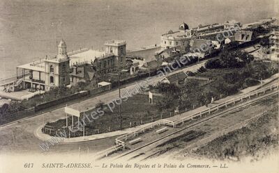 Carte postale ancienne Le Palais des Régales et le Palais du Commerce — Sainte-Adresse (Seine-Maritime)