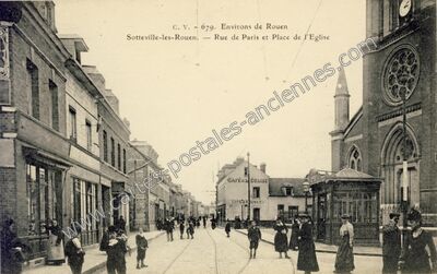 Carte postale ancienne Rue de Paris et Place de l'Eglise — Sotteville-lès-Rouen (Seine-Maritime)