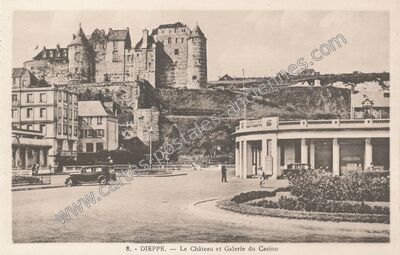Carte postale ancienne Le Château et Galerie du Casino — Dieppe (Seine-Maritime)