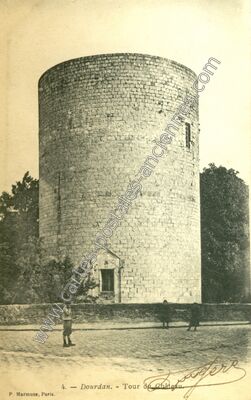 Carte postale ancienne Tour du Château — Dourdan (Essonne)