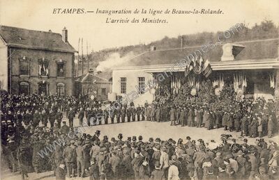 Carte postale ancienne Inauguration de la ligne de Beaune-la-Rolande. L'arrivée des Ministres — Étampes (Essonne)