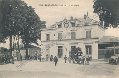 Carte postale ancienne La Gare — Montgeron (Essonne)