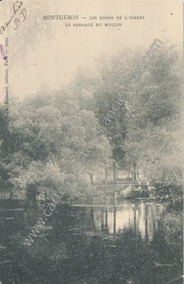 Carte postale ancienne Les bords de l'Yèrres - Le barrage du moulin — Montgeron (Essonne)