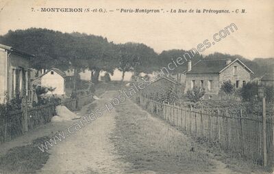 Carte postale ancienne La Rue de la Prévoyance — Montgeron (Essonne)