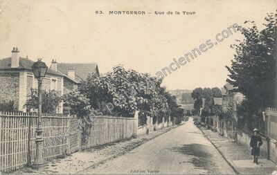 Carte postale ancienne Rue de la Tour — Montgeron (Essonne)