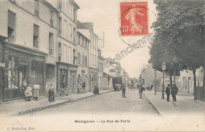 Carte postale ancienne La Rue de Paris — Montgeron (Essonne)