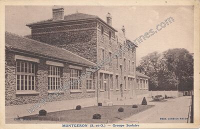 Carte postale ancienne Groupe Scolaire — Montgeron (Essonne)