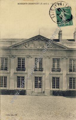 Carte postale ancienne Le Château — Morigny-Champigny (Essonne)