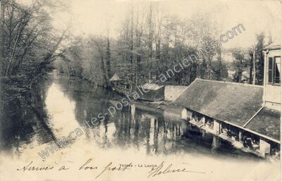 Carte postale ancienne Le Lavoir — Yerres (Essonne)
