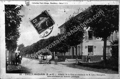 Carte postale ancienne Avenue de la Gare et résidence de M. Léon Bourgeois, Administrateur et homme politique — Chilly-Mazarin (Essonne)