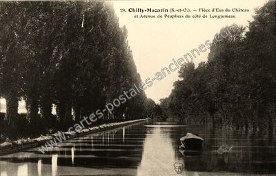 Carte postale ancienne Pièce d'Eau du Château et Avenue de Peupliers du côté de Longjumeau — Chilly-Mazarin (Essonne)