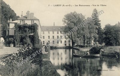 Carte postale ancienne Les Pastoureaux - Vue de l'Usine — Lardy (Essonne)
