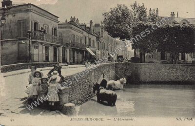 Carte postale ancienne L'Abreuvoir — Juvisy-sur-Orge (Essonne)