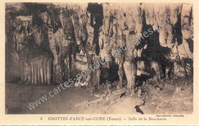 Carte postale ancienne Grottes d'Arcy-sur-Cure — Salle de la Boucherie — Arcy-sur-Cure (Yonne)