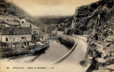 Carte postale ancienne Route de Pontaubert — Avallon (Yonne)