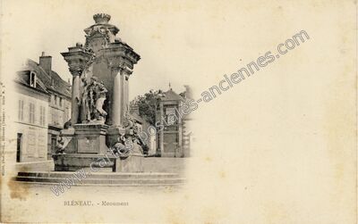 Carte postale ancienne Monument — Bléneau (Yonne)