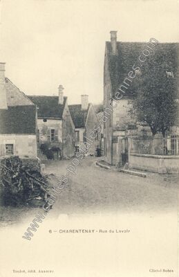 Carte postale ancienne Rue du Lavoir — Charentenay (Yonne)