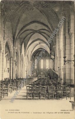 Carte postale ancienne Intérieur de l'Église (XIIe et XIIIe Siècles) — Pont-sur-Yonne (Yonne)