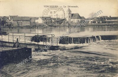 Carte postale ancienne Le Déversoir — Vincelles (Yonne)