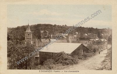 Carte postale ancienne Vue d'ensemble — Dissangis (Yonne)