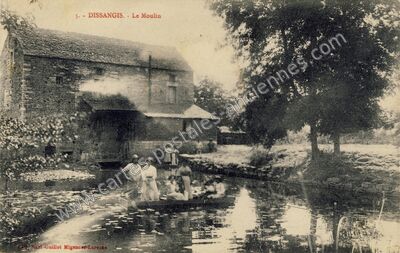 Carte postale ancienne Le Moulin — Dissangis (Yonne)
