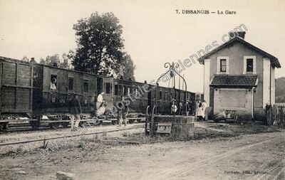 Carte postale ancienne La Gare — Dissangis (Yonne)