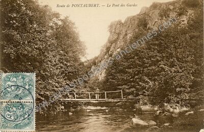 Carte postale ancienne Route de — Le Pont des Gardes — Pontaubert (Yonne)