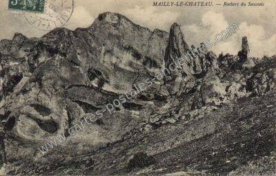 Carte postale ancienne Rochers du Saussois — Mailly-le-Château (Yonne)