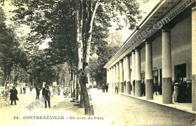 Carte postale ancienne Un coin du Parc — Contrexéville (Vosges)