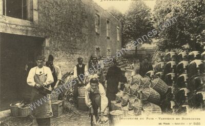Carte postale ancienne Industries du pays - Vannerie et bonbonnes — Saint Die (Vosges)