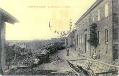 Carte postale ancienne La Mairie et es Écoles — Xaffévillers (Vosges)