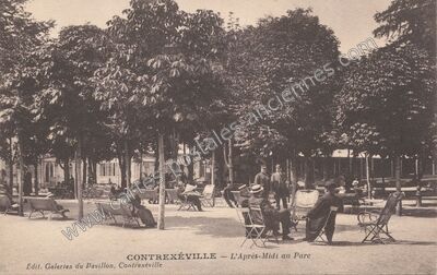 Carte postale ancienne L'Après-Midi au Parc — Contrexéville (Vosges)