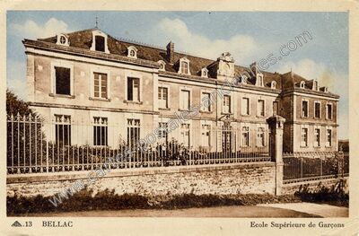 Carte postale ancienne Ecole Supérieure de Garçons — Bellac (Haute-Vienne)