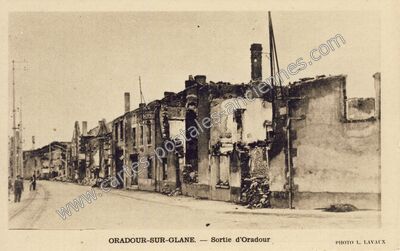 Carte postale ancienne Sortie d'Oradour — Oradour-sur-Glane (Haute-Vienne)