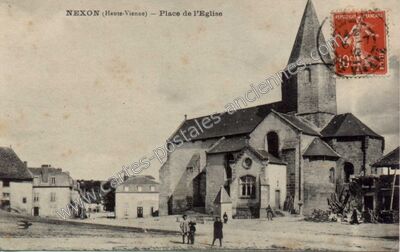 Carte postale ancienne Place de l'Eglise — Nexon (Haute-Vienne)