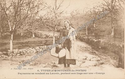 Carte postale ancienne Types et Costumes du Poitou — Non Localisée (Vienne)