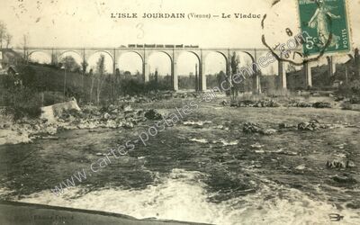 Carte postale ancienne Le Viaduc — L'Isle-Jourdain (Vienne)