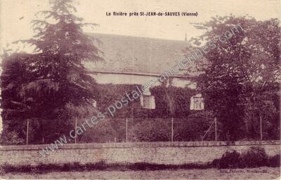 Carte postale ancienne La Riviere — Saint-Jean-de-Sauves (Vienne)