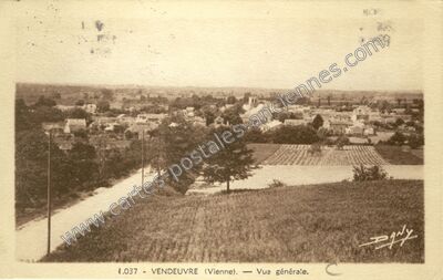 Carte postale ancienne Vendeuvre — Vendeuvre-du-Poitou (Vienne)